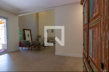 Sala de Estar de casa de condomínio para alugar com 5 quartos, 412m² em Swiss Park, Campinas
