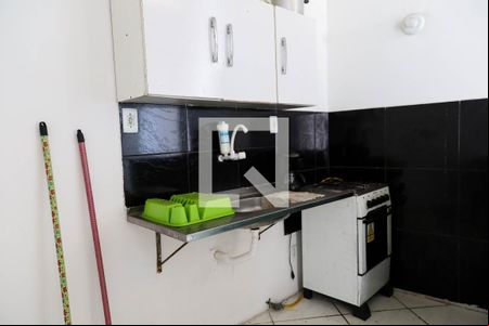 Cozinha de apartamento para alugar com 1 quarto, 85m² em Itapuã, Salvador