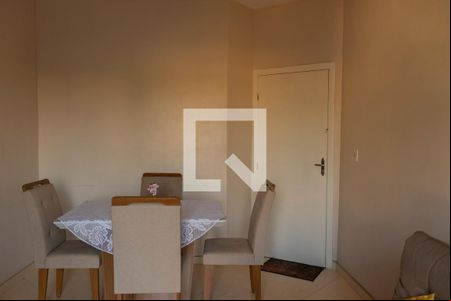 Sala de apartamento para alugar com 2 quartos, 57m² em Comendador Soares, Nova Iguaçu
