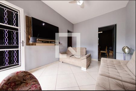 Sala de casa à venda com 3 quartos, 100m² em Vista Alegre, Belo Horizonte