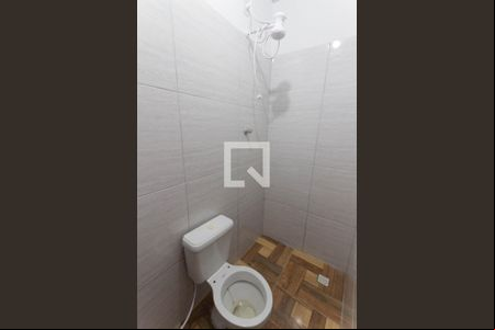 Banheiro de kitnet/studio para alugar com 1 quarto, 45m² em Setor Leste Universitário, Goiânia