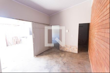 Sala de kitnet/studio para alugar com 2 quartos, 45m² em Setor Leste Universitário, Goiânia