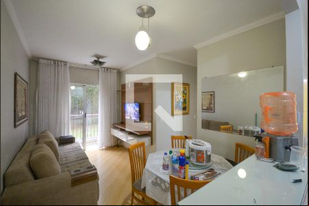 Sala de apartamento à venda com 2 quartos, 60m² em Vila Liviero, São Paulo