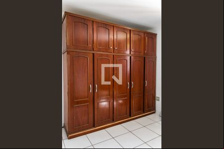 Quarto 1 de casa para alugar com 4 quartos, 500m² em São Salvador, Belo Horizonte