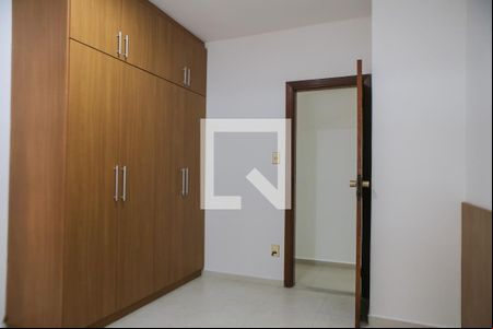 Suíte de apartamento para alugar com 3 quartos, 145m² em Pompéia, Santos