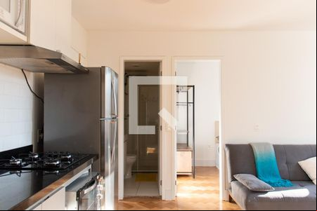 Sala/Cozinha de apartamento para alugar com 2 quartos, 34m² em Cidade Mãe do Céu, São Paulo