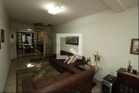 Sala de casa à venda com 3 quartos, 270m² em Parque Residencial Oratorio, São Paulo