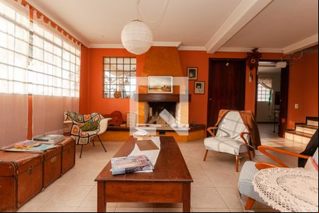 Sala de casa para alugar com 5 quartos, 460m² em Boa Vista, Curitiba