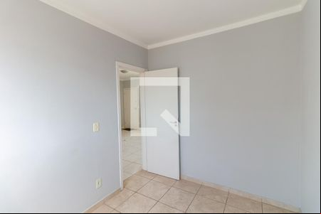 Quarto 2 de apartamento para alugar com 2 quartos, 60m² em Camargos, Belo Horizonte