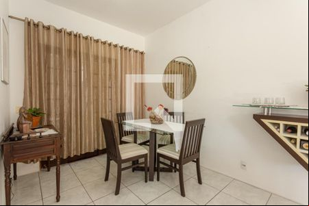 Sala de casa para alugar com 3 quartos, 255m² em Cajuru, Curitiba