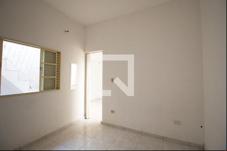 Quarto de casa para alugar com 1 quarto, 50m² em Vila Dalila, São Paulo