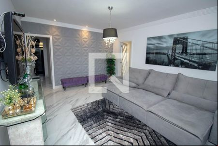 Sala de casa para alugar com 3 quartos, 600m² em Chacrinha, Duque de Caxias