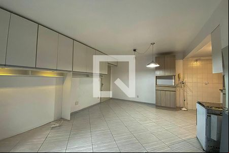Sala/Quarto de kitnet/studio à venda com 1 quarto, 30m² em Centro, São Leopoldo