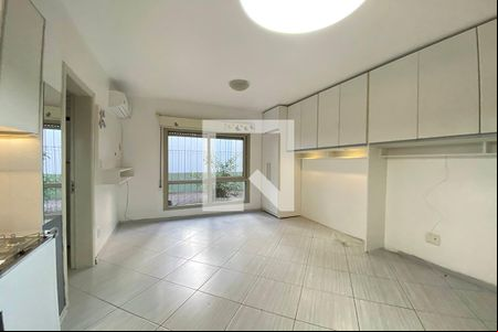 Sala/Quarto de kitnet/studio à venda com 1 quarto, 30m² em Centro, São Leopoldo