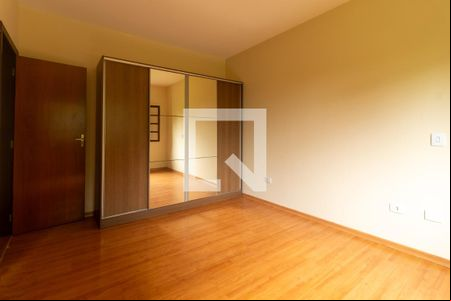 Quarto 1 - Suíte de casa para alugar com 3 quartos, 190m² em Paisagem Renoir, Cotia