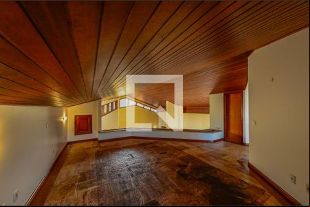 Sala de TV de casa para alugar com 5 quartos, 420m² em Jardim Botânico (sousas), Campinas