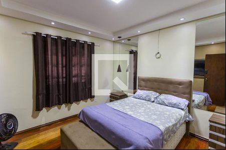 Suíte 1 de casa para alugar com 8 quartos, 269m² em Santa Efigênia, Belo Horizonte