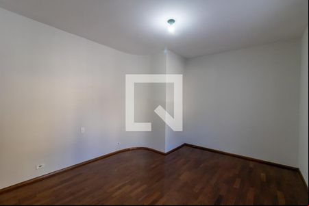 Suíte de casa para alugar com 3 quartos, 350m² em Jardim Munhoz, Guarulhos