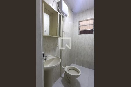 Banheiro de casa para alugar com 1 quarto, 40m² em Jardim Palmira, Guarulhos