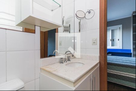 Banheiro da Suíte de apartamento para alugar com 2 quartos, 68m² em Bela Vista, Porto Alegre