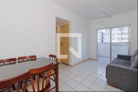 Sala de apartamento para alugar com 2 quartos, 45m² em Vila Laura, Salvador