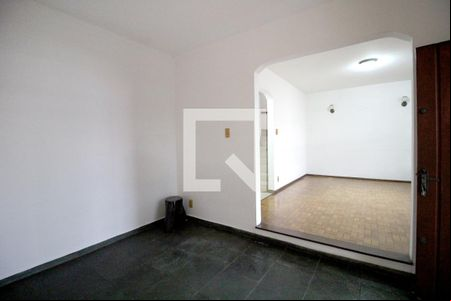 Sala de casa para alugar com 4 quartos, 150m² em Vila Trujillo, Sorocaba