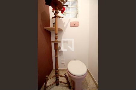 Lavabo de casa para alugar com 4 quartos, 150m² em Vila Trujillo, Sorocaba