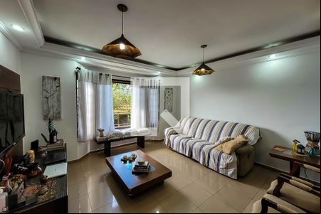 Sala de Estar de casa à venda com 6 quartos, 320m² em Jardim Santa Emília, São Paulo