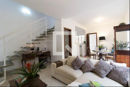 Sala de casa de condomínio para alugar com 2 quartos, 90m² em Jardim Europa, Sorocaba