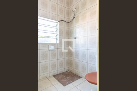 Banheiro de casa para alugar com 1 quarto, 60m² em Vila Paulistana, São Paulo