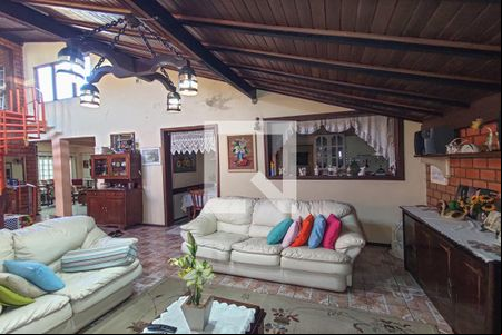 Sala de Estar de casa à venda com 2 quartos, 420m² em Jardim America, São Leopoldo