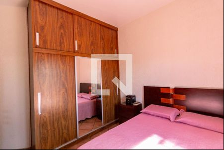 Quarto 1 de casa à venda com 3 quartos, 325m² em Carlos Prates, Belo Horizonte