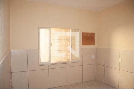 Quarto de casa para alugar com 1 quarto, 48m² em Kennedy, Nova Iguaçu