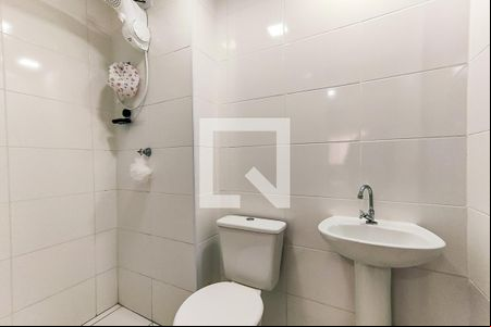 Banheiro de apartamento para alugar com 1 quarto, 24m² em Paraíso do Morumbi, São Paulo
