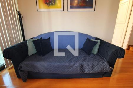 Sala de apartamento para alugar com 1 quarto, 70m² em Cambuí, Campinas
