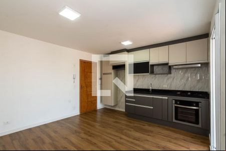 Sala/Cozinha de kitnet/studio à venda com 1 quarto, 34m² em Vila Galvão, Guarulhos