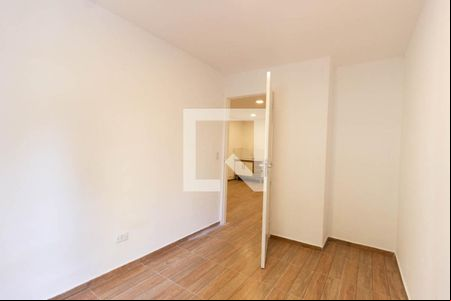 Quarto 1 de apartamento para alugar com 2 quartos, 41m² em Vila Mazzei, São Paulo