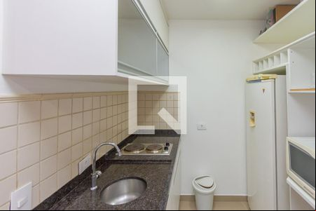 Cozinha de apartamento à venda com 1 quarto, 30m² em Campo Belo, São Paulo