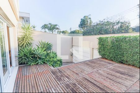 Deck Sala de casa para alugar com 4 quartos, 490m² em Butantã, São Paulo
