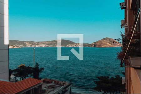 Vista da Sala  de apartamento à venda com 2 quartos, 75m² em Ingá, Niterói