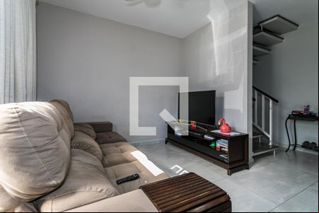 Sala de Estar de casa de condomínio para alugar com 4 quartos, 100m² em Vila Mogi Moderno, Mogi das Cruzes