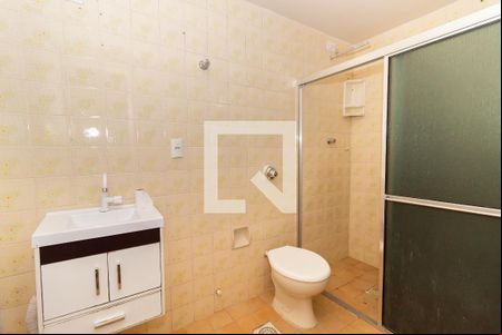 Banheiro de apartamento à venda com 1 quarto, 33m² em Vila Ipiranga, Porto Alegre