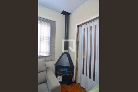 Lareira de casa à venda com 3 quartos, 110m² em Rio Branco, Canoas