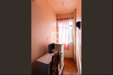 Sala de apartamento para alugar com 2 quartos, 56m² em Benfica, Rio de Janeiro