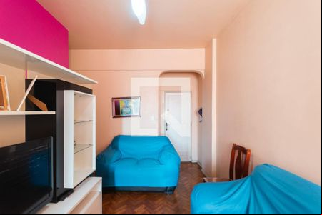 Sala de apartamento para alugar com 2 quartos, 56m² em Benfica, Rio de Janeiro