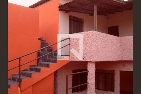 Casa à venda com 4 quartos, 200m² em Campo Alegre, Belo Horizonte