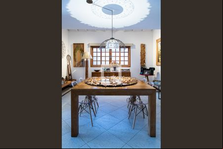 Sala de casa de condomínio para alugar com 3 quartos, 300m² em Vargem Pequena, Rio de Janeiro