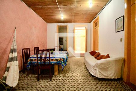 Sala de casa para alugar com 4 quartos, 140m² em Dois de Julho, Salvador