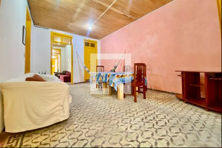 Sala de casa para alugar com 4 quartos, 140m² em Dois de Julho, Salvador