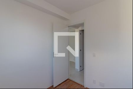 Quarto 1 de apartamento para alugar com 2 quartos, 32m² em Parque Sevilha, São Paulo